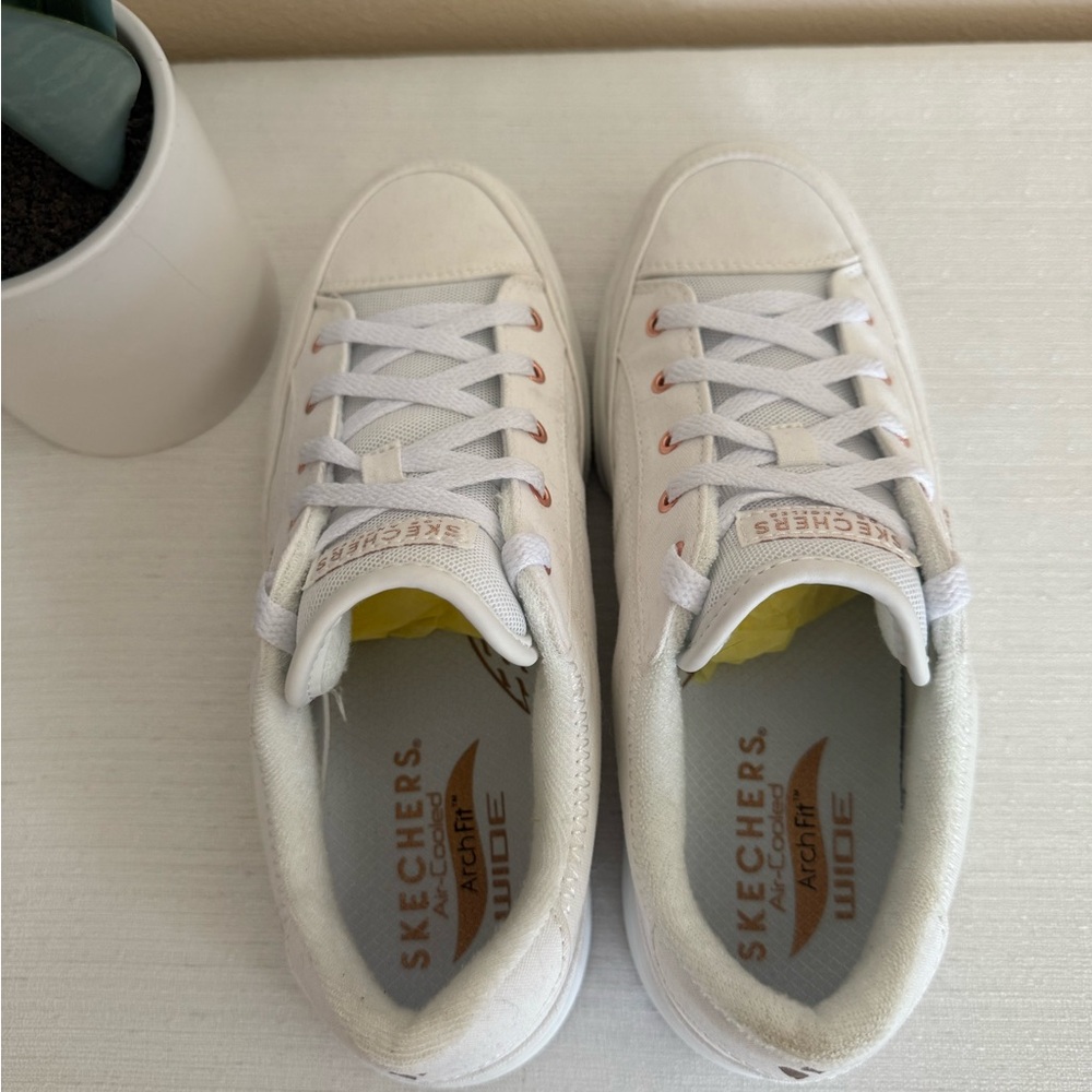 Skechers ArchFit White Canvas w/Copper Details Wide Casual Platform Sneakers - Picture 7 of 13